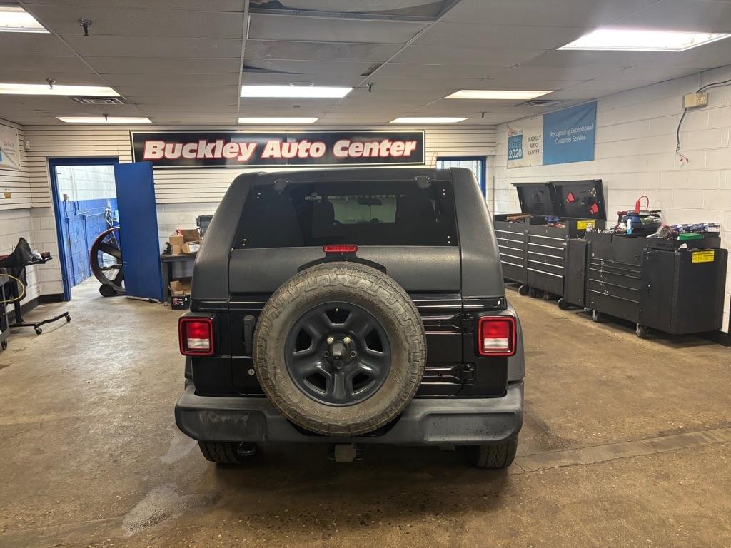 Jeep Wrangler Unlimited Sport 2018