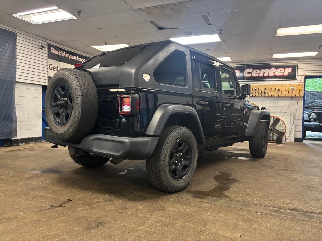 Jeep Wrangler Unlimited Sport 2018