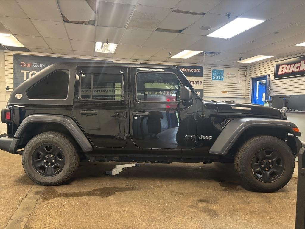 Jeep Wrangler Unlimited Sport 2018