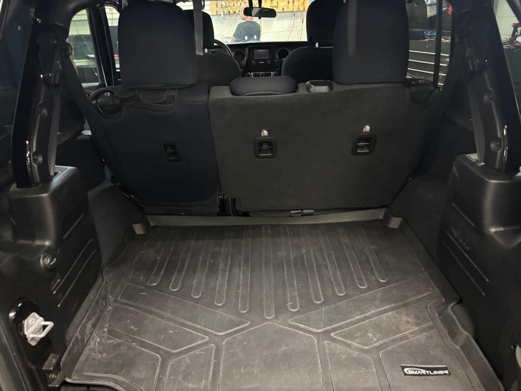 Jeep Wrangler Unlimited Sport 2018