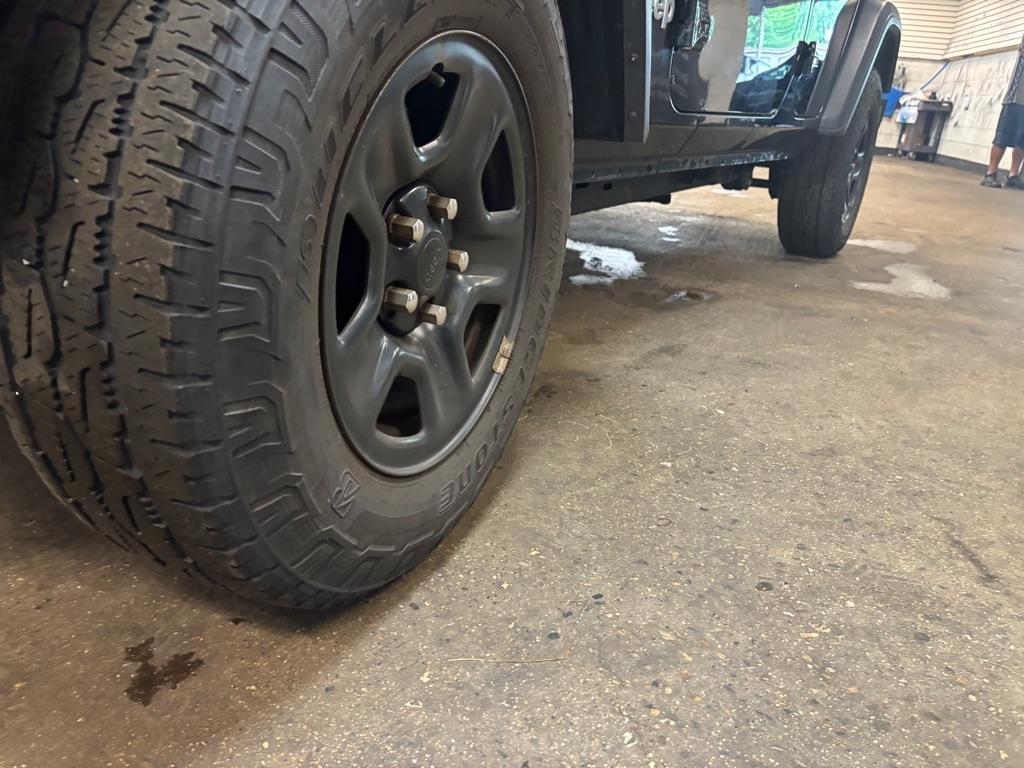 Jeep Wrangler Unlimited Sport 2018