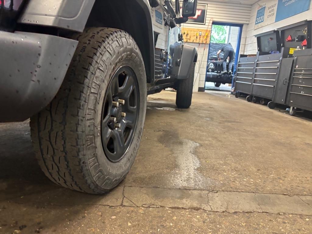 Jeep Wrangler Unlimited Sport 2018