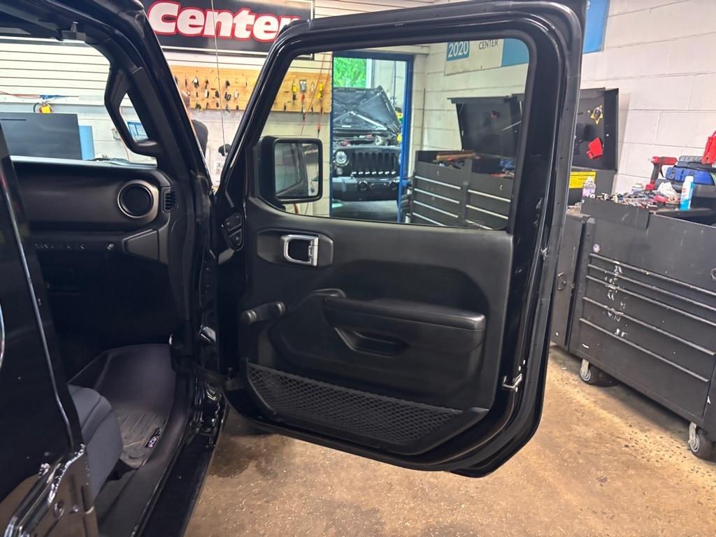 Jeep Wrangler Unlimited Sport 2018