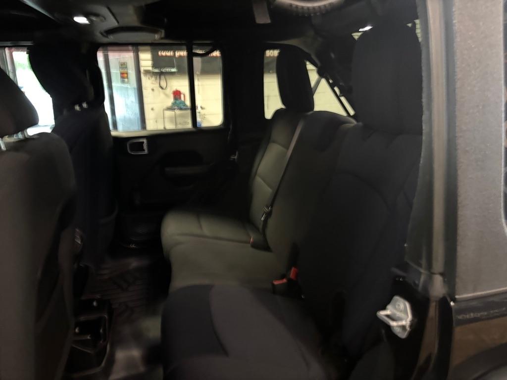 Jeep Wrangler Unlimited Sport 2018