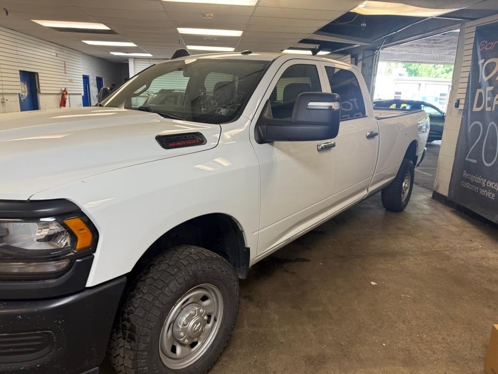 RAM 2500 Tradesman Crew Cab LWB 4WD 2023