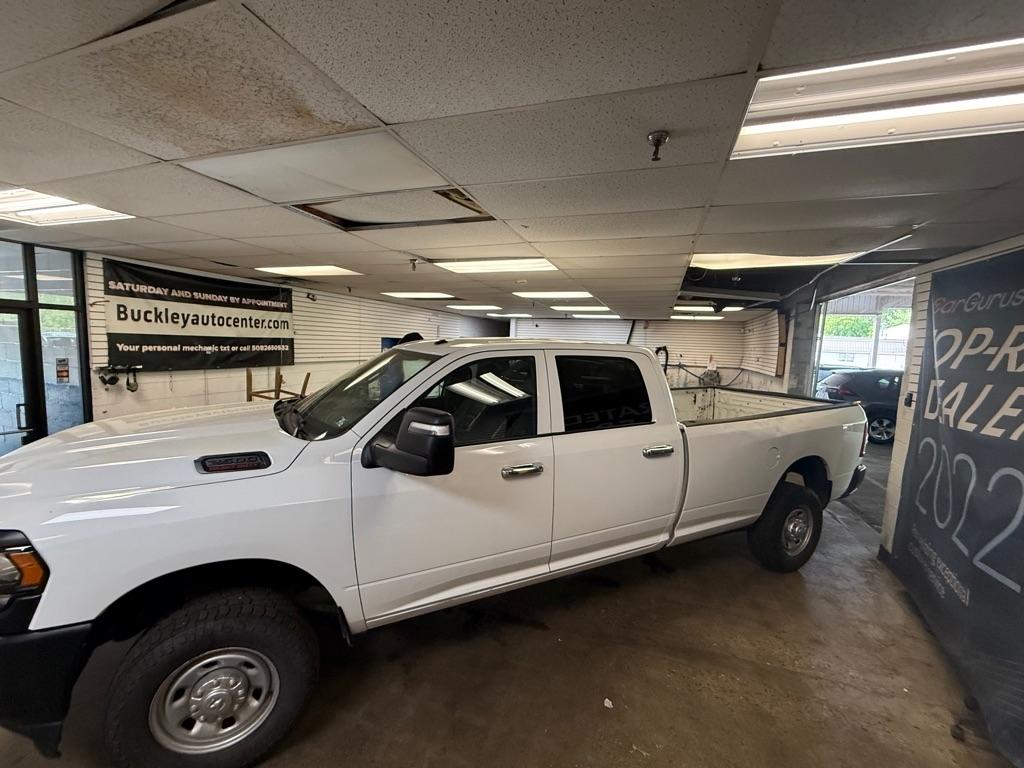 RAM 2500 Tradesman Crew Cab LWB 4WD 2023