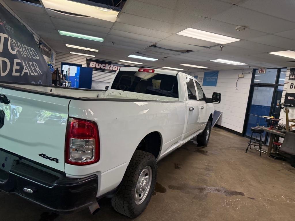 RAM 2500 Tradesman Crew Cab LWB 4WD 2023