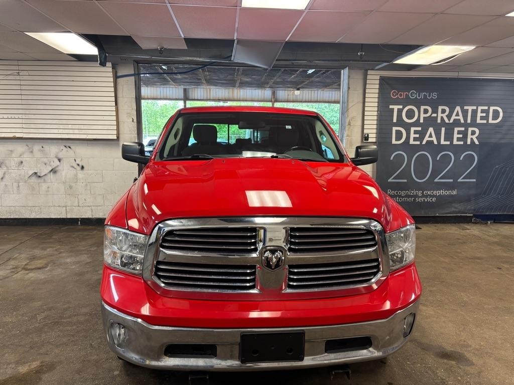RAM 1500 SLT Quad Cab 4WD 2016