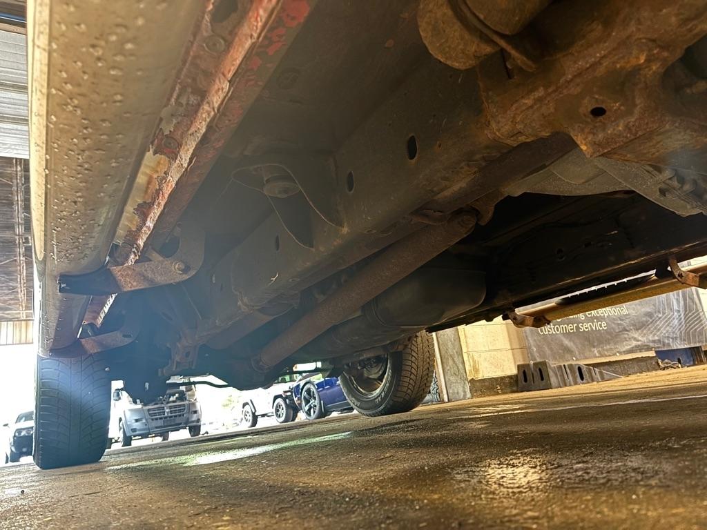 RAM 1500 SLT Quad Cab 4WD 2016