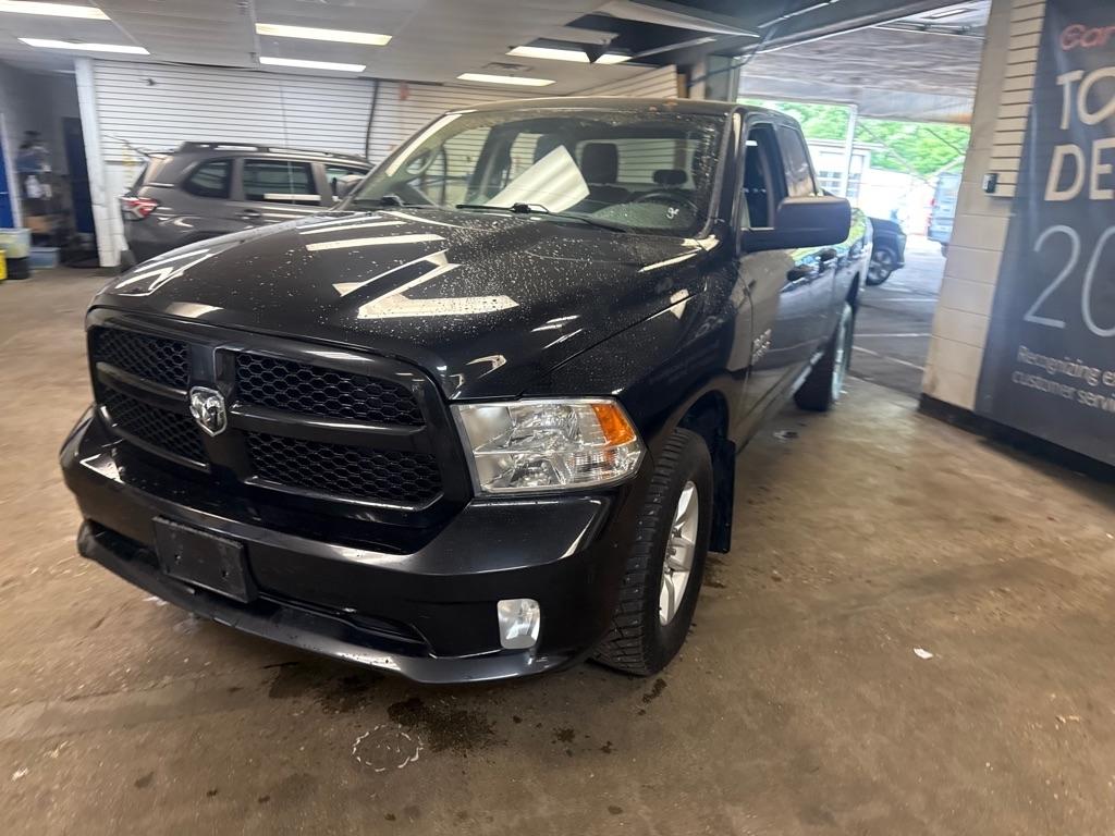 RAM 1500 Tradesman Quad Cab 4WD 2018