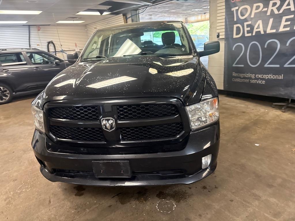 RAM 1500 Tradesman Quad Cab 4WD 2018