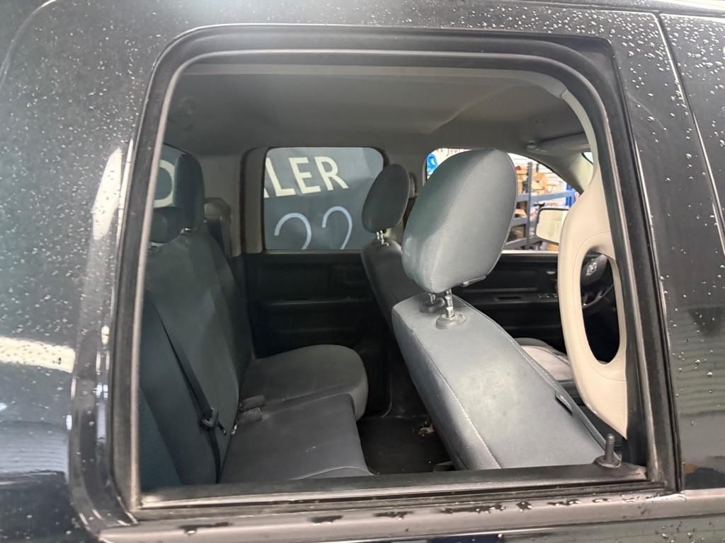 RAM 1500 Tradesman Quad Cab 4WD 2018