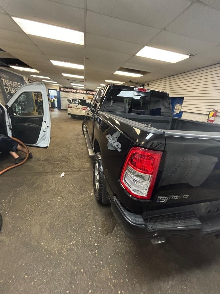 RAM 1500 Big Horn Crew Cab SWB 4WD 2019