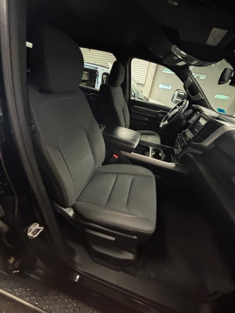 RAM 1500 Big Horn Crew Cab SWB 4WD 2019