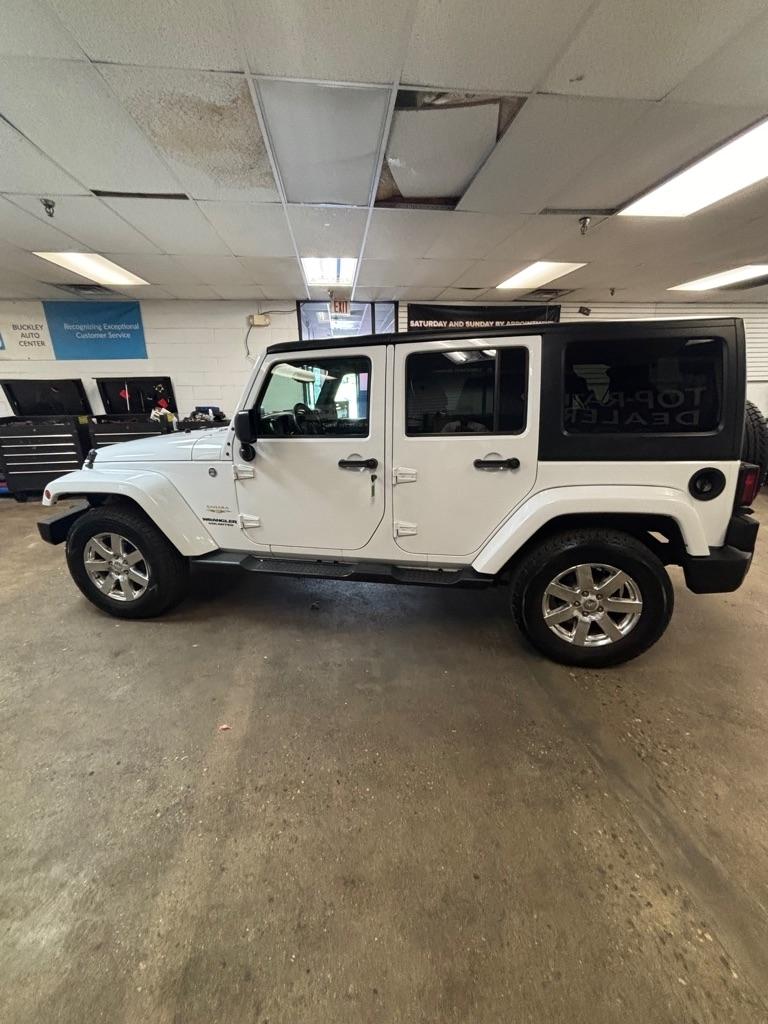 Jeep Wrangler Unlimited Sahara 4WD 2015