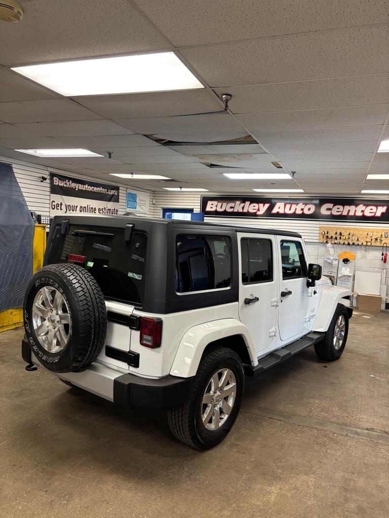 Jeep Wrangler Unlimited Sahara 4WD 2015