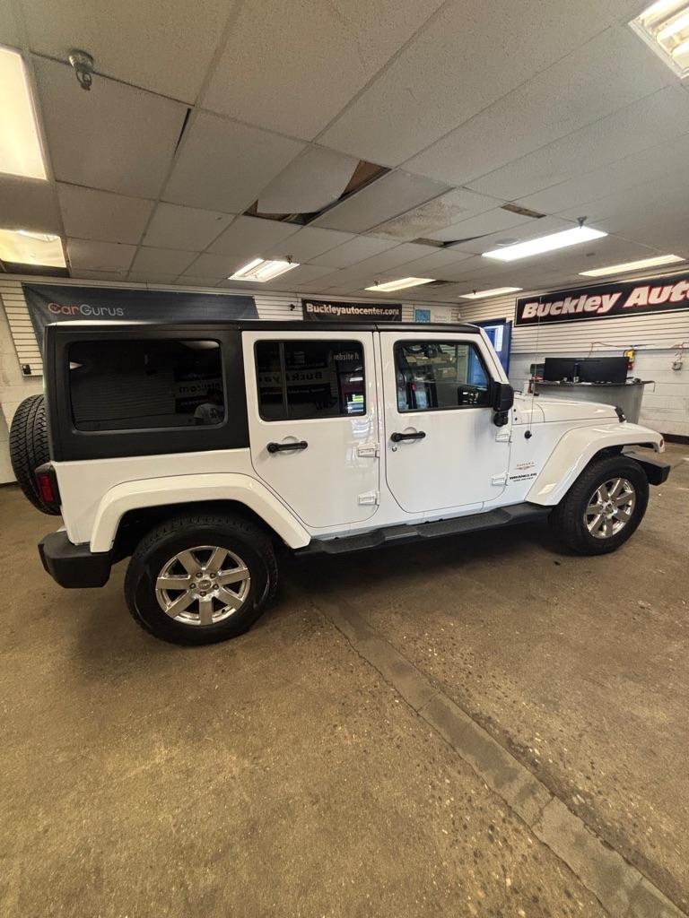 Jeep Wrangler Unlimited Sahara 4WD 2015