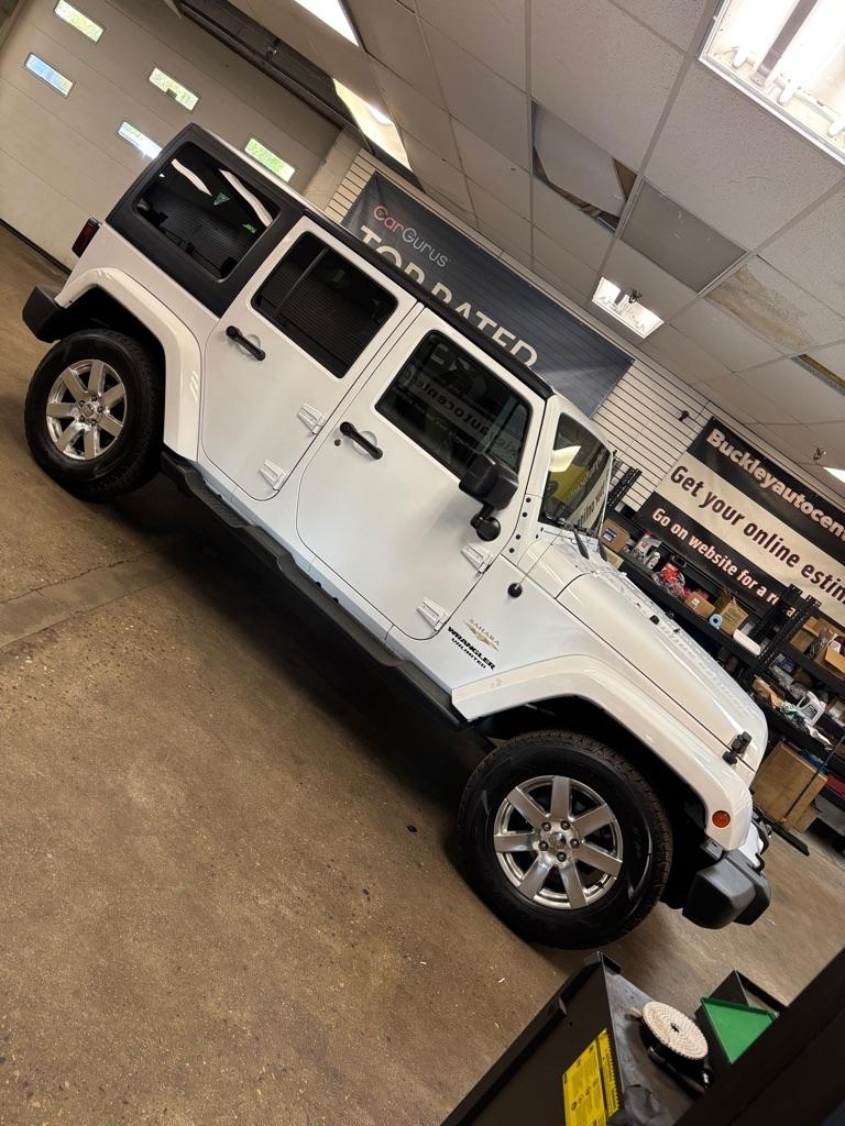 Jeep Wrangler Unlimited Sahara 4WD 2015