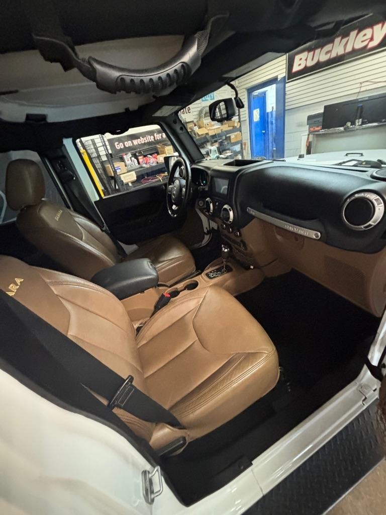 Jeep Wrangler Unlimited Sahara 4WD 2015