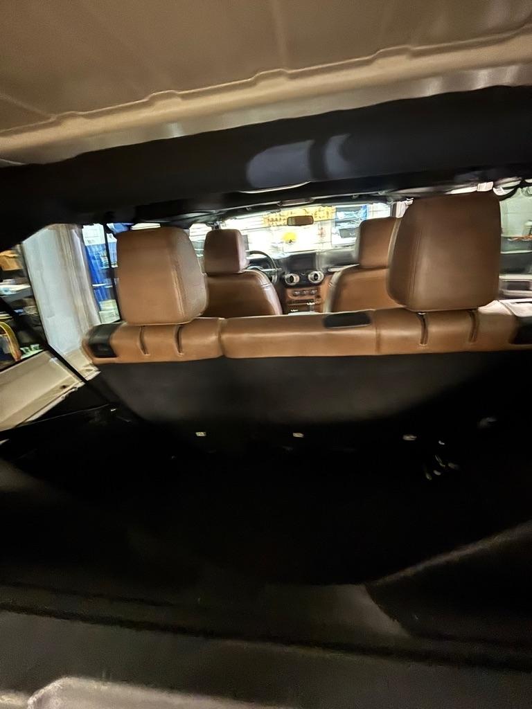 Jeep Wrangler Unlimited Sahara 4WD 2015