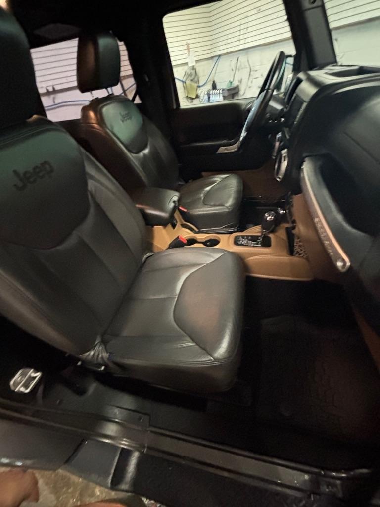 Jeep Wrangler Sahara 4WD 2017