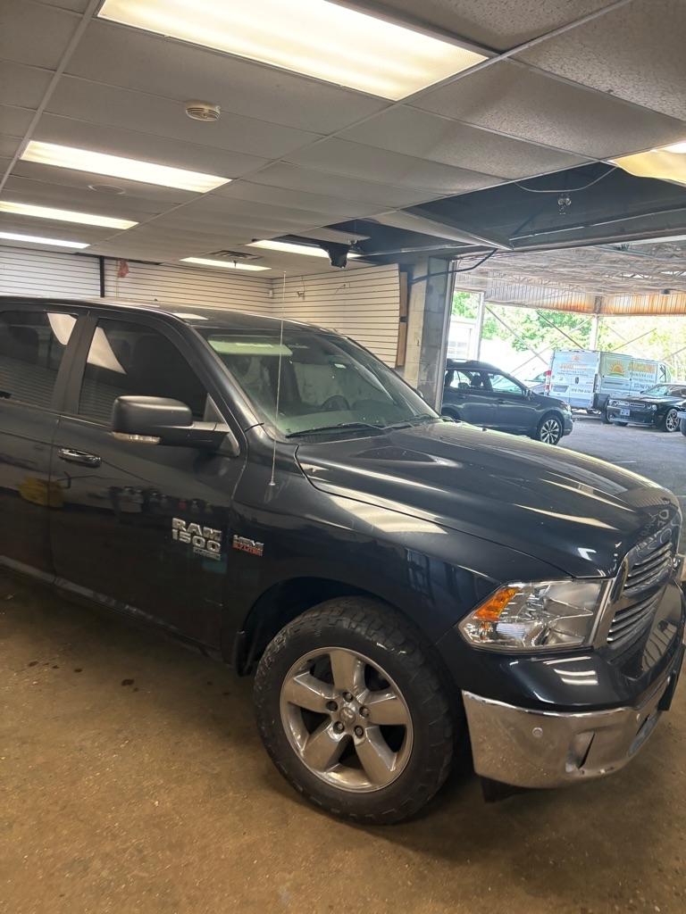 RAM 1500 Classic Tradesman Crew Cab SWB 4WD 2019