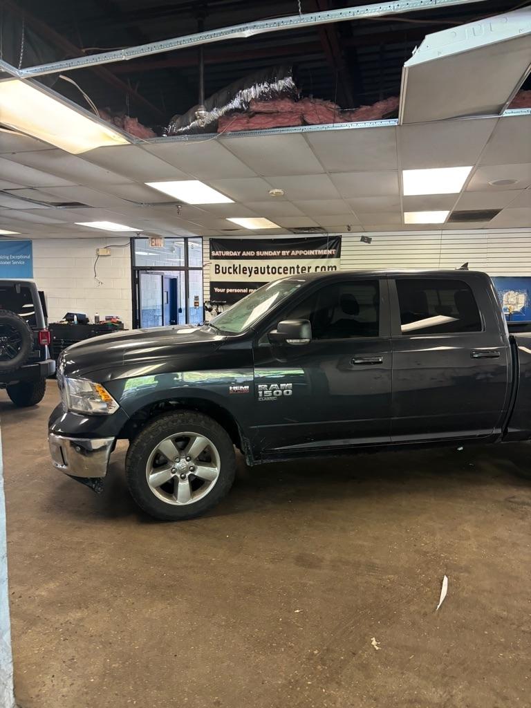 RAM 1500 Classic Tradesman Crew Cab SWB 4WD 2019