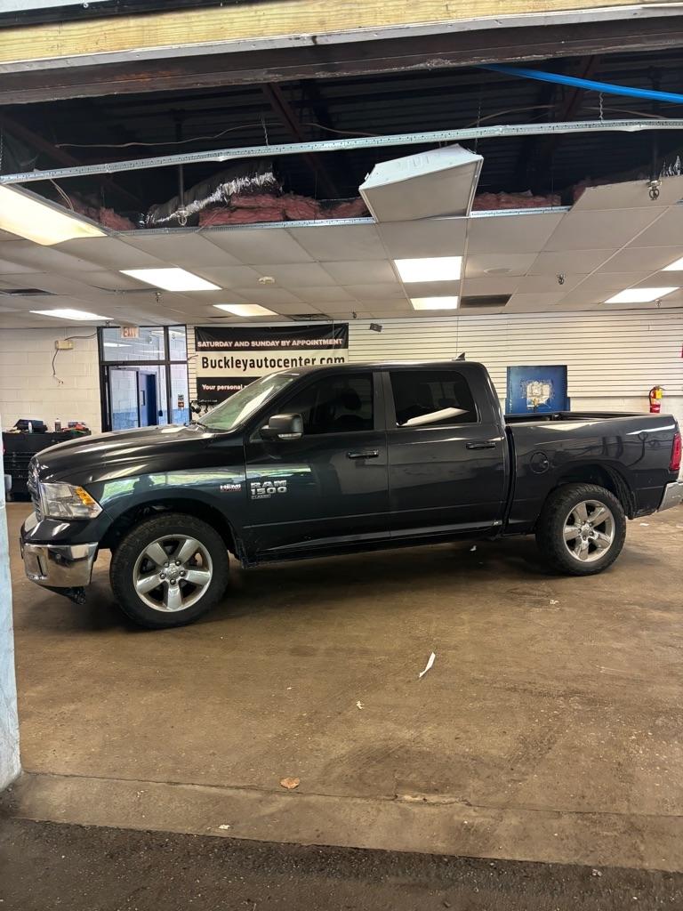 RAM 1500 Classic Tradesman Crew Cab SWB 4WD 2019