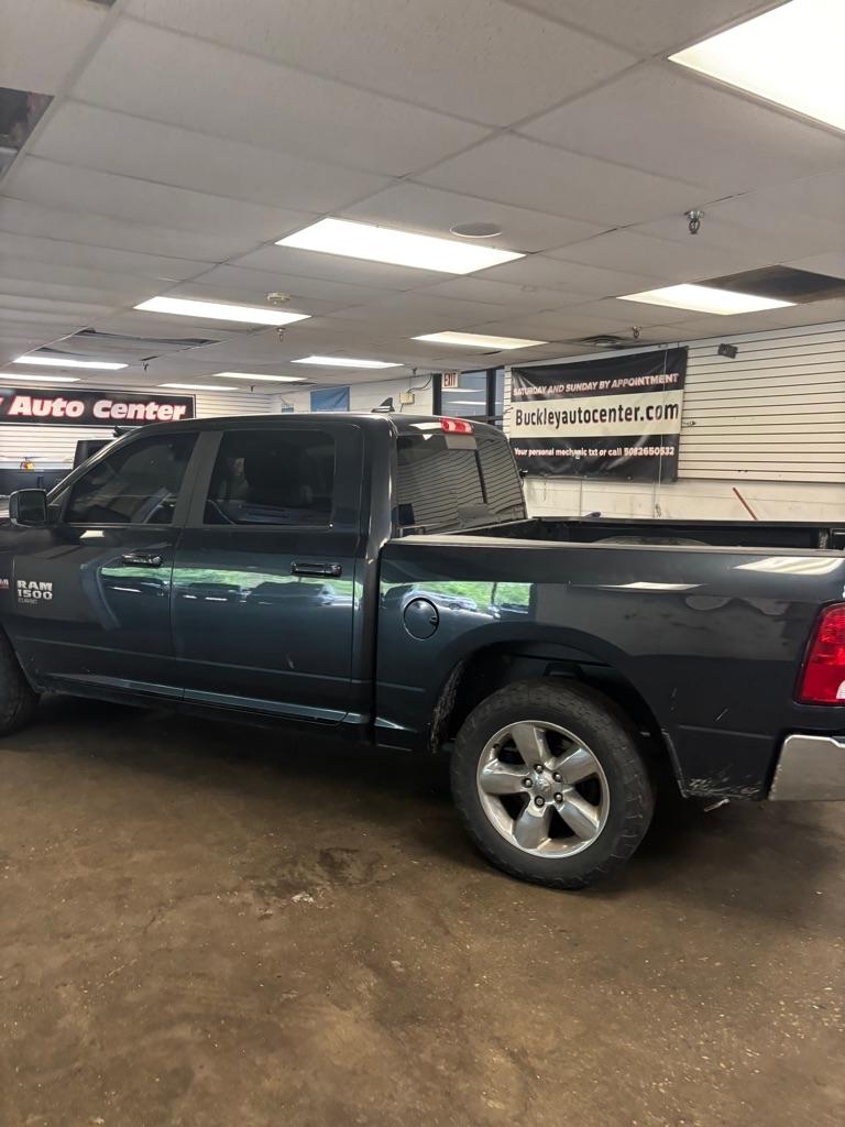 RAM 1500 Classic Tradesman Crew Cab SWB 4WD 2019