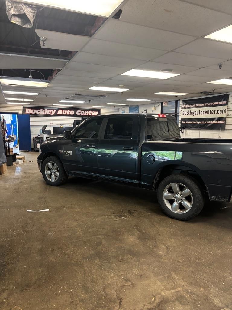 RAM 1500 Classic Tradesman Crew Cab SWB 4WD 2019