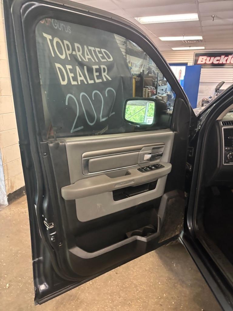 RAM 1500 Classic Tradesman Crew Cab SWB 4WD 2019