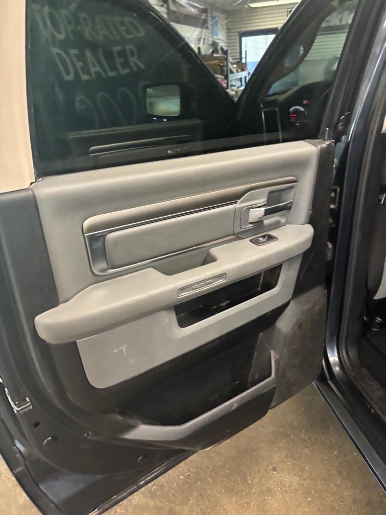 RAM 1500 Classic Tradesman Crew Cab SWB 4WD 2019