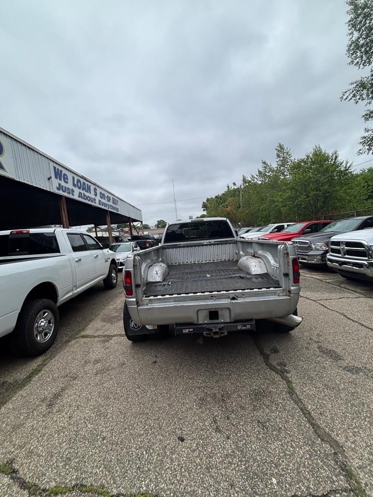 Dodge Ram 3500 SLT Quad Cab 4WD 2002