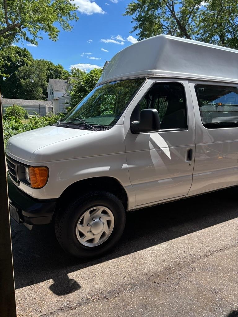 Ford Econoline E-250 Extended 2005