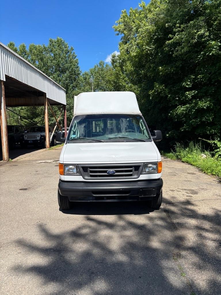 Ford Econoline E-250 Extended 2005