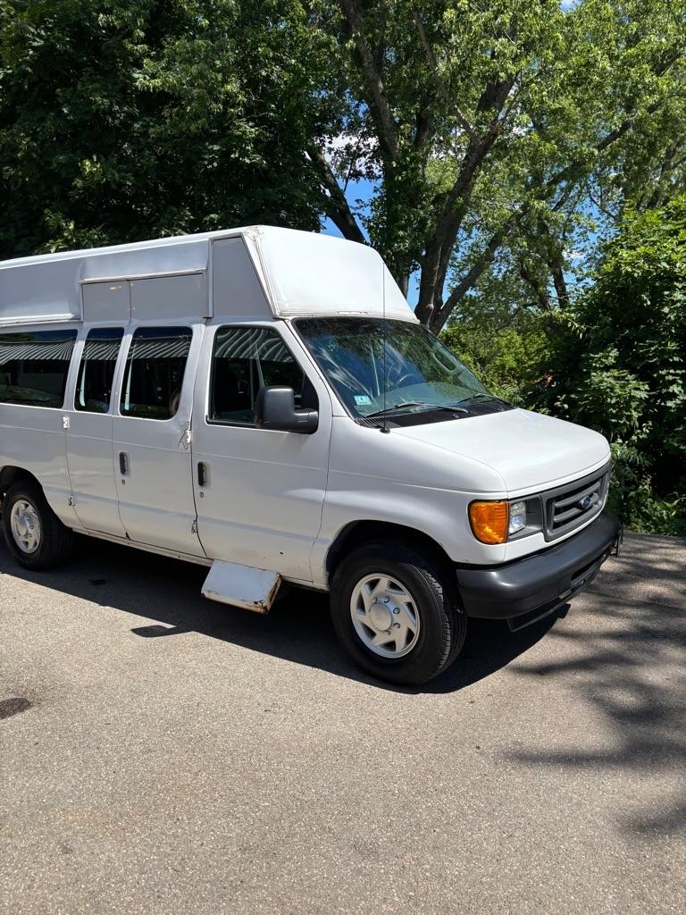 Ford Econoline E-250 Extended 2005