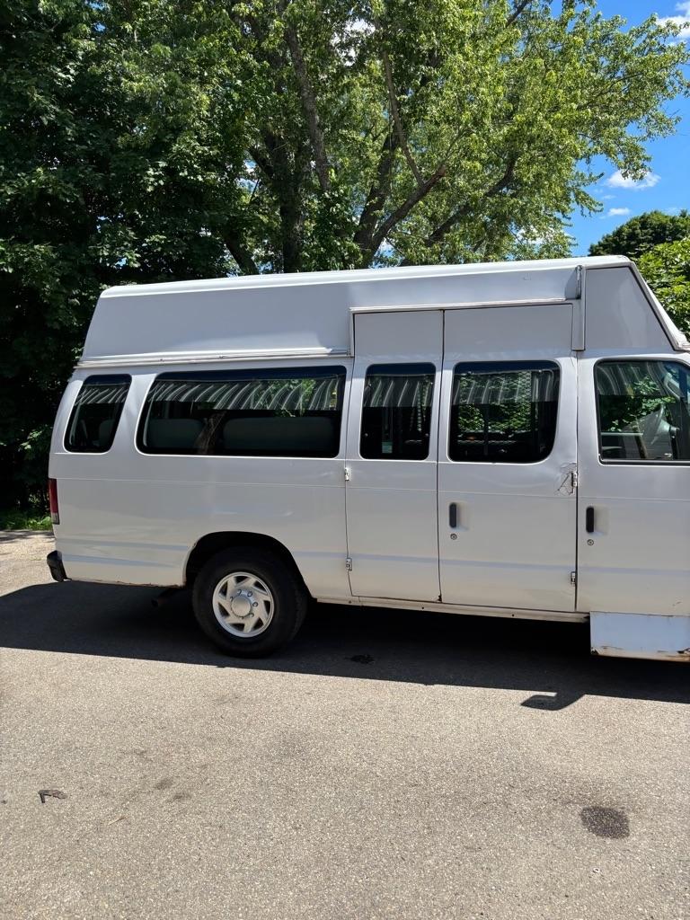 Ford Econoline E-250 Extended 2005