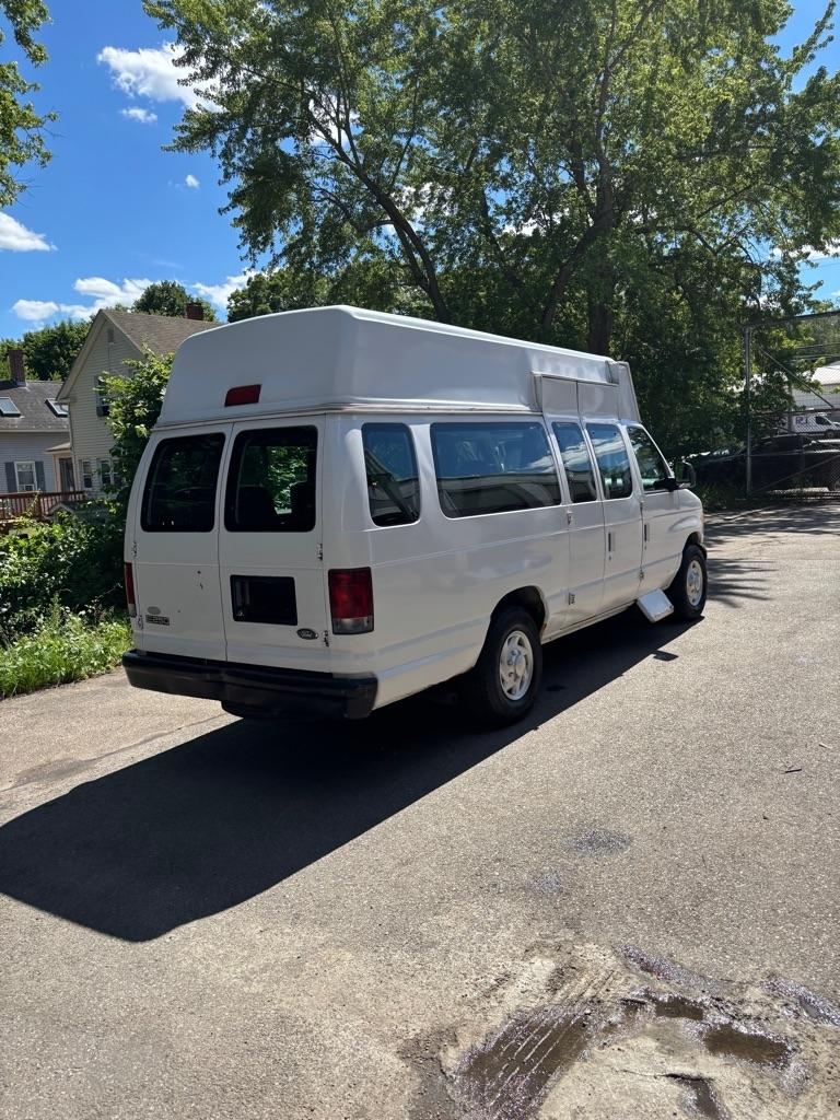 Ford Econoline E-250 Extended 2005