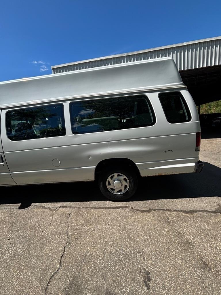 Ford Econoline E-250 Extended 2005