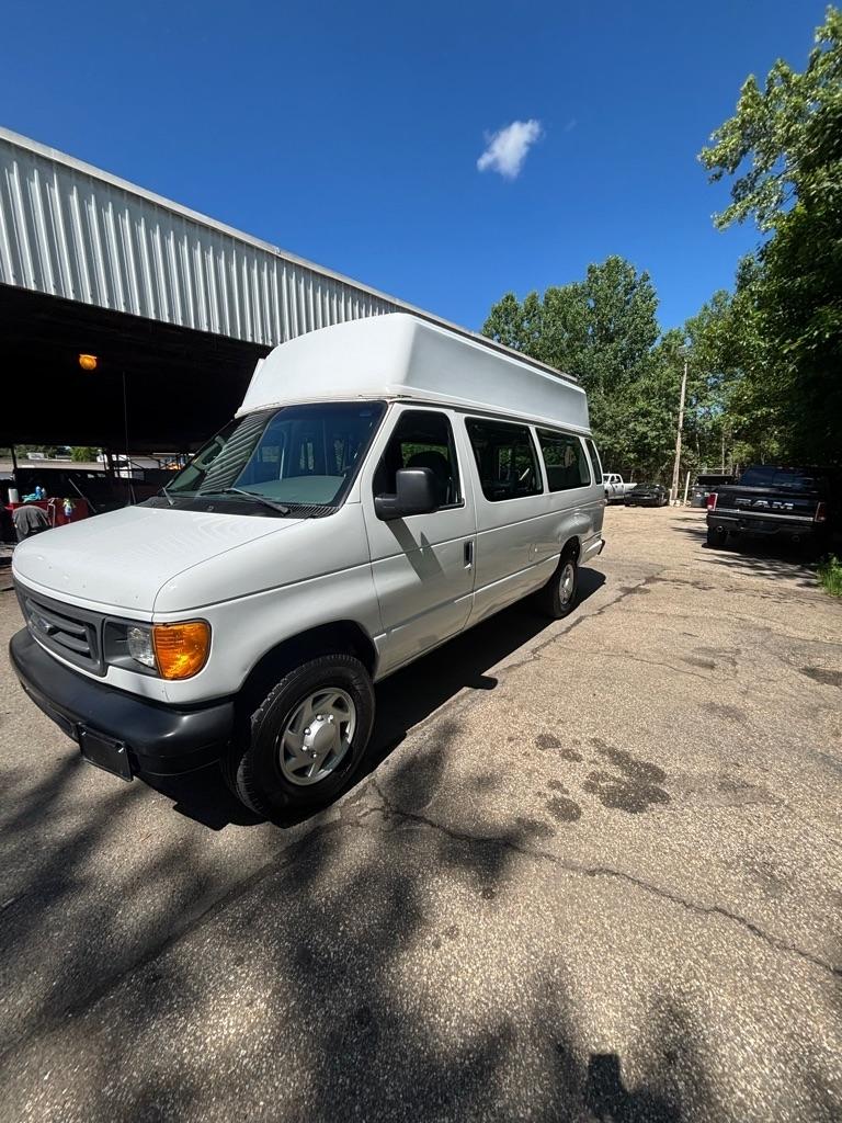Ford Econoline E-250 Extended 2005