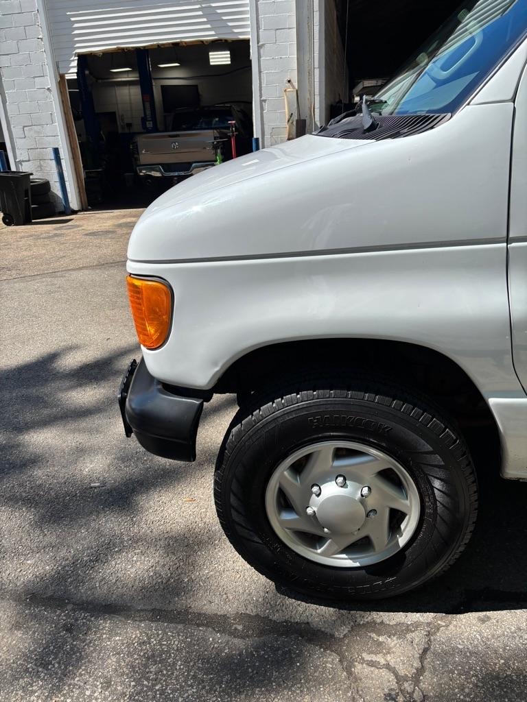 Ford Econoline E-250 Extended 2005