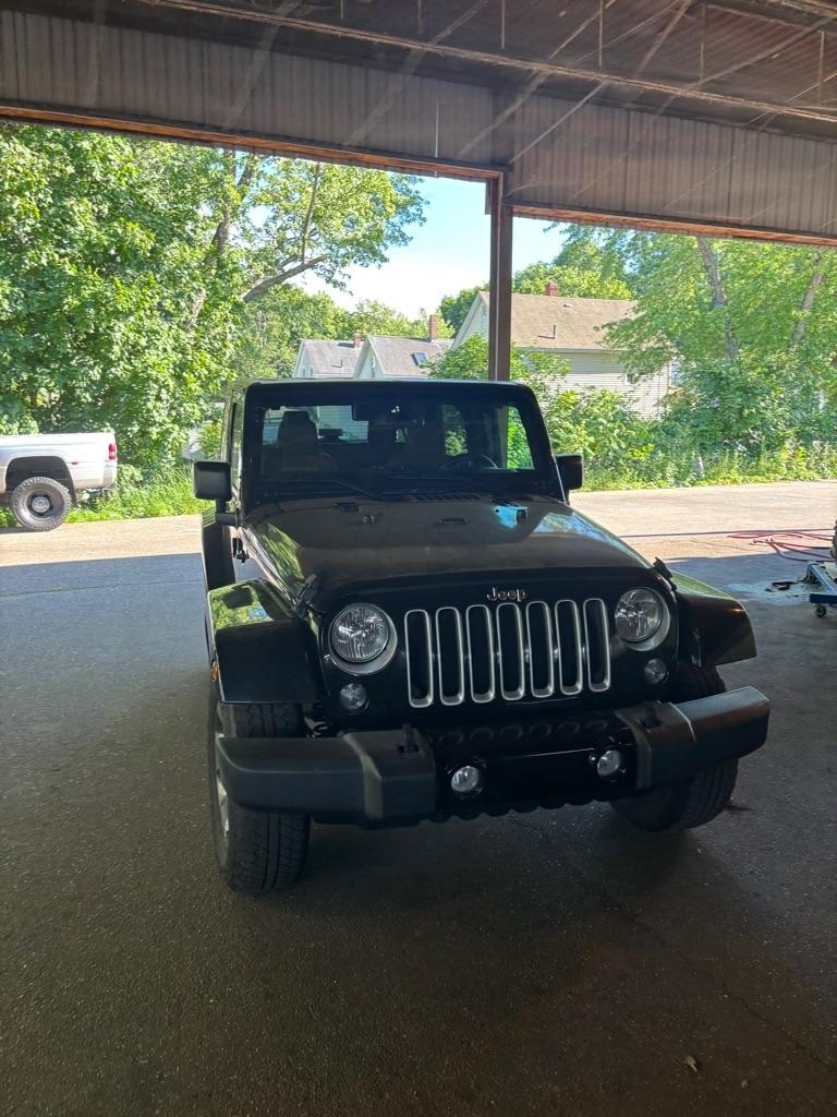 Jeep Wrangler Sahara 4WD 2016