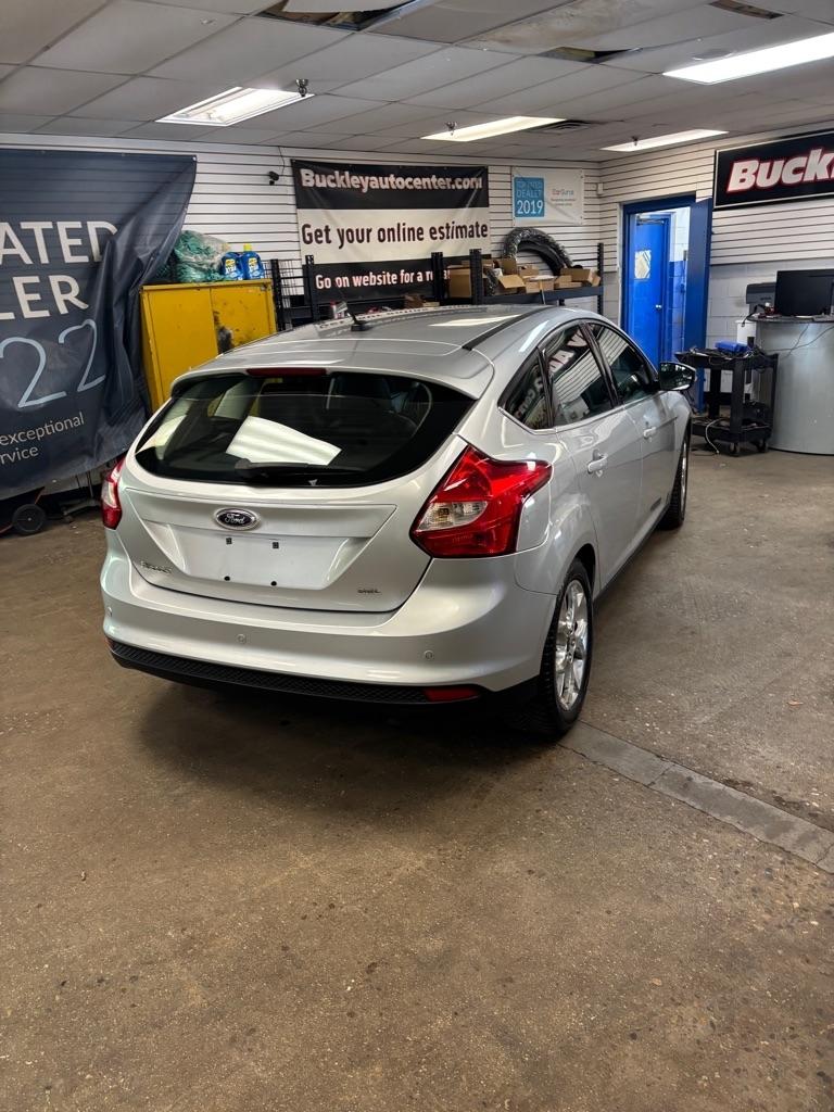 Ford Focus  2012