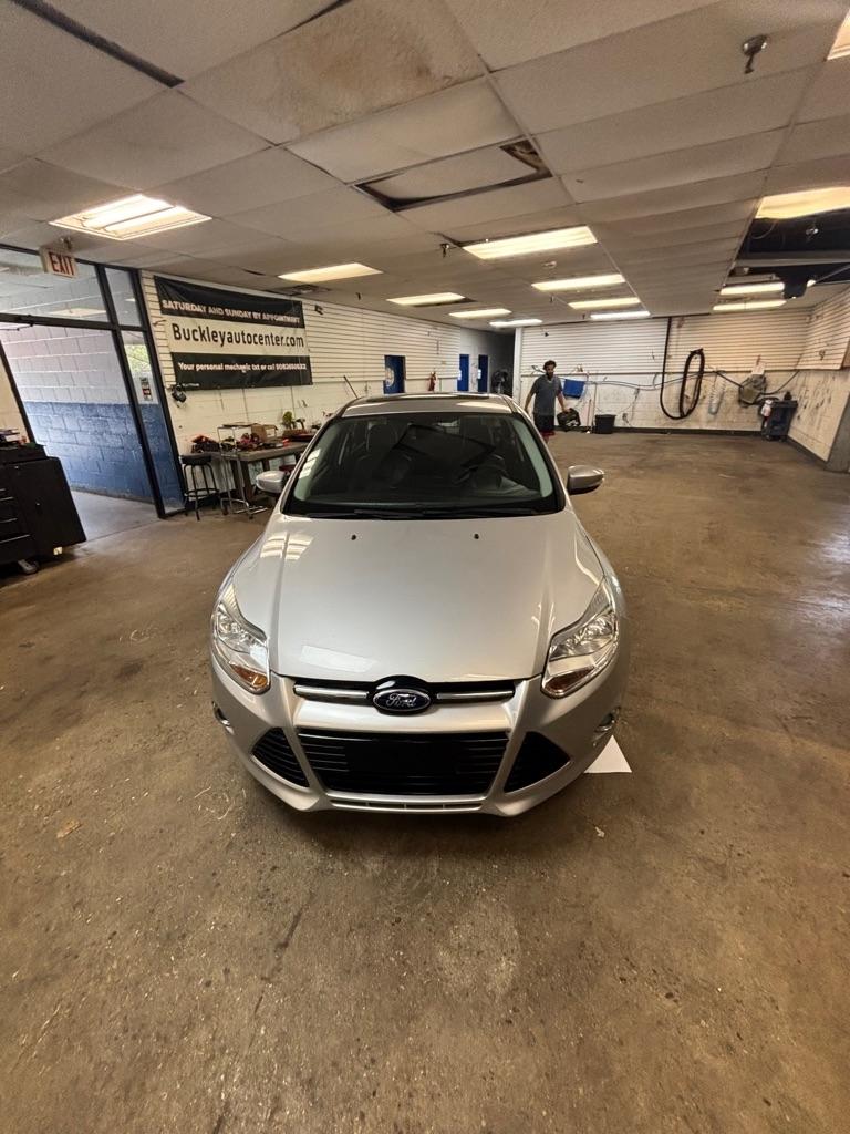 Ford Focus  2012