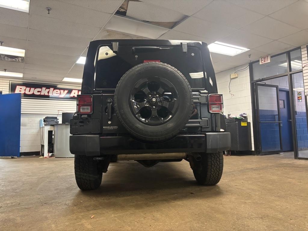 Jeep Wrangler Unlimited Sahara 4WD 2015
