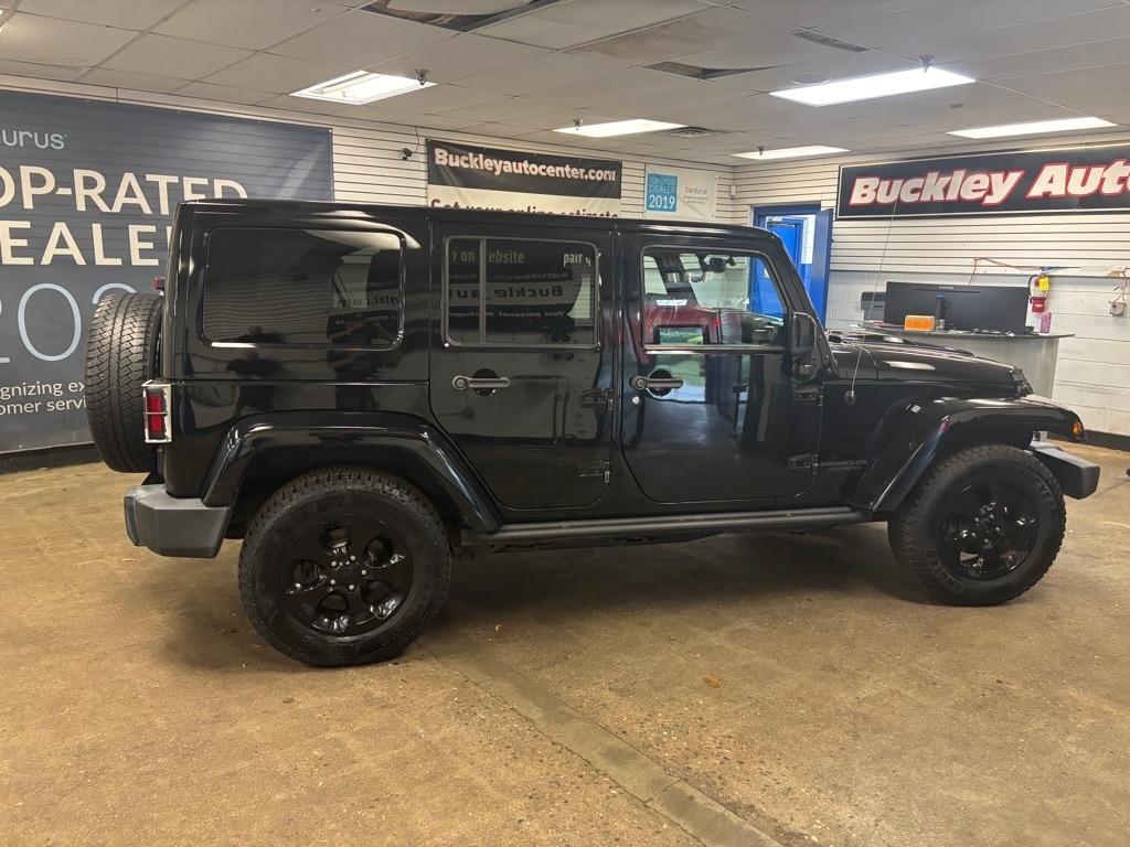 Jeep Wrangler Unlimited Sahara 4WD 2015