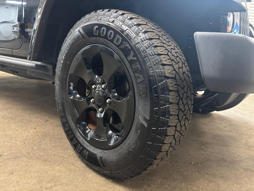 Jeep Wrangler Unlimited Sahara 4WD 2015