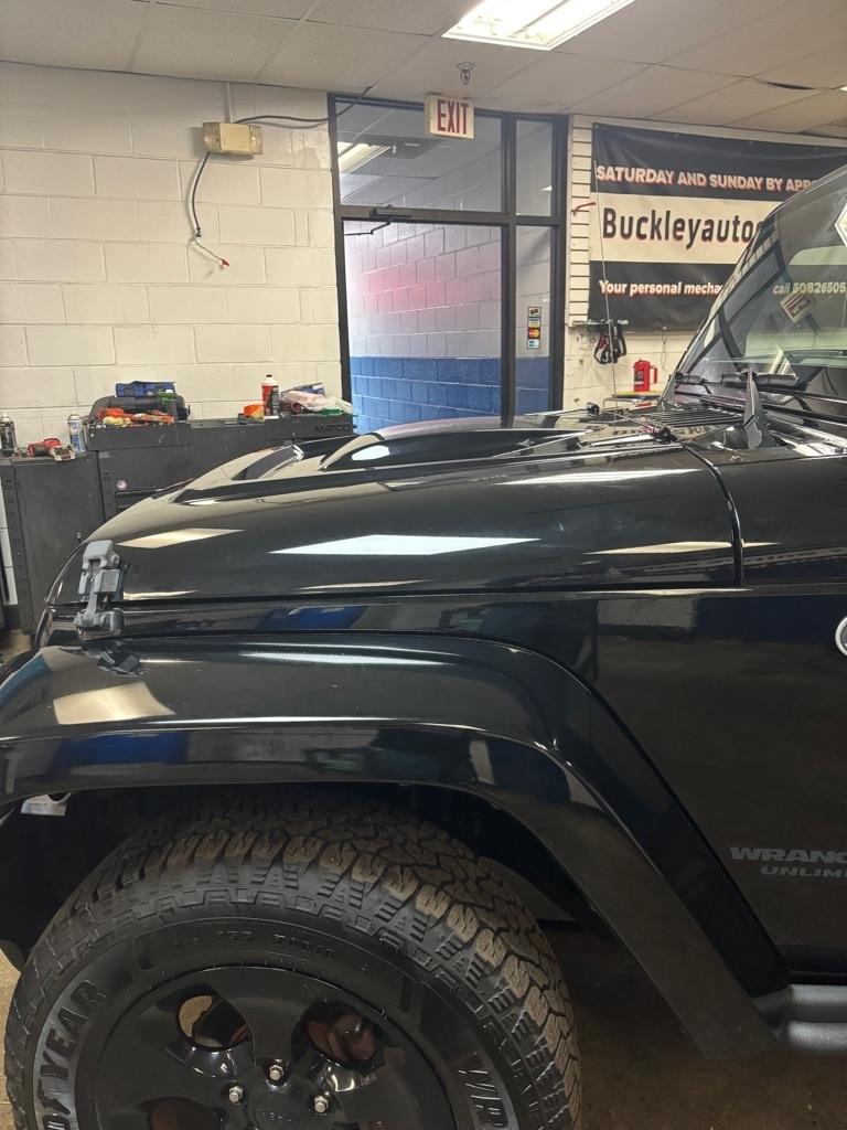 Jeep Wrangler Unlimited Sahara 4WD 2015