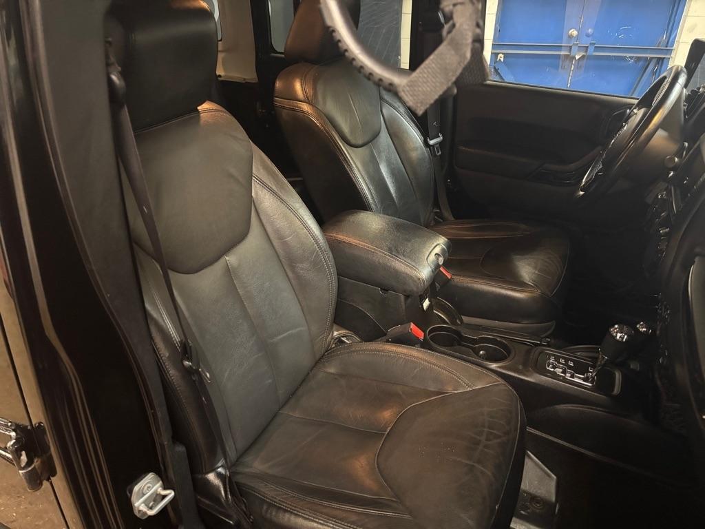 Jeep Wrangler Unlimited Sahara 4WD 2015