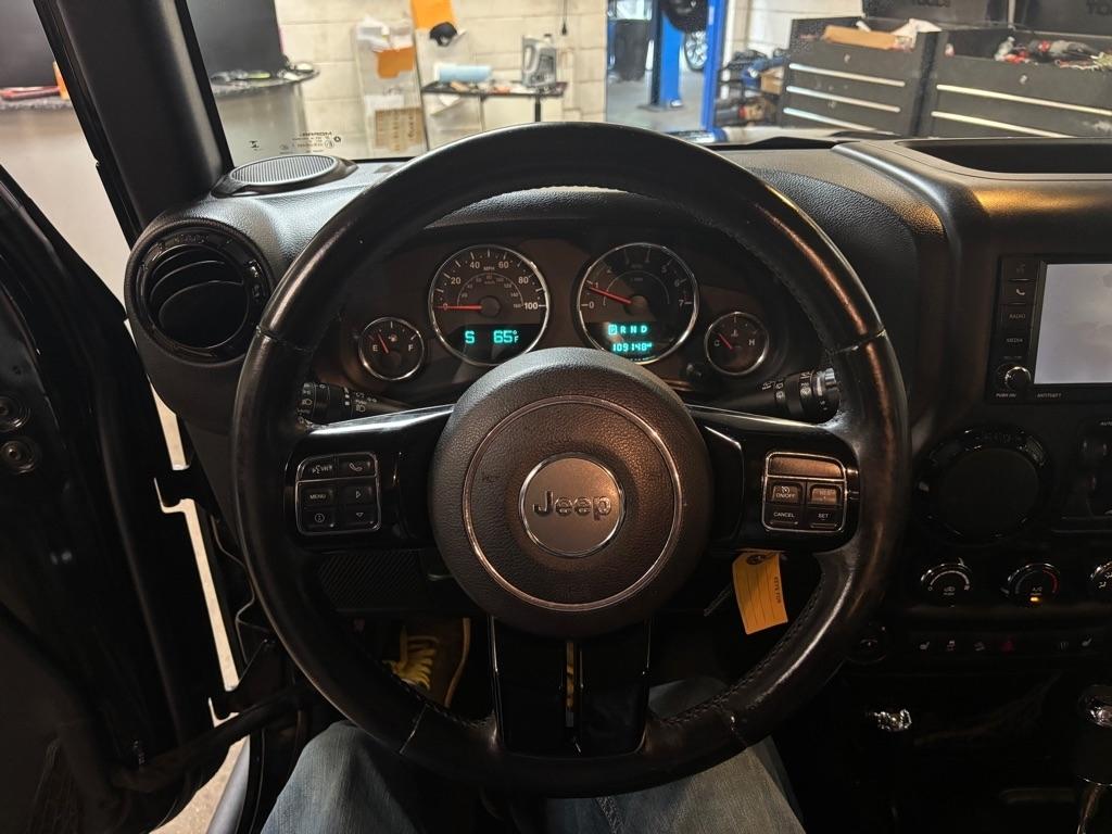Jeep Wrangler Unlimited Sahara 4WD 2015